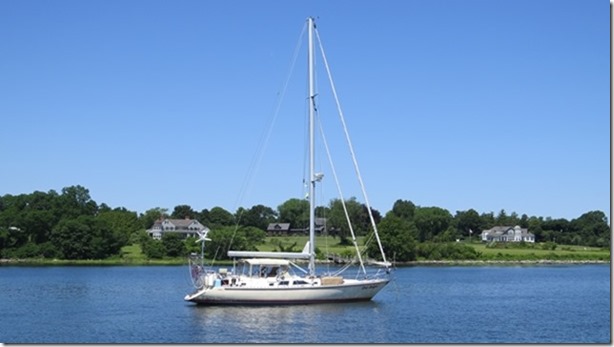 visasmallOver Budget anchored in the Bristol Rhode Island Baydavid