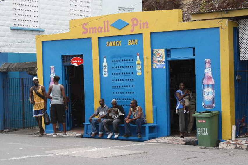 Bar.JPG
