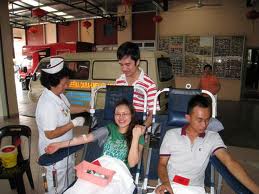Other people getting blood tests.jpg Other people getting blood tests.jpg