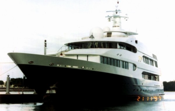 Prince-Jefris-Tits-Mega-Yacht-and-More.jpg Prince-Jefris-Tits-Mega-Yacht-and-More.jpg