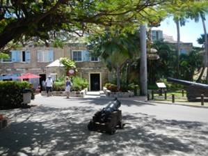 Center of town.JPG