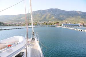 Empty Marina on Thursday 2.JPG
