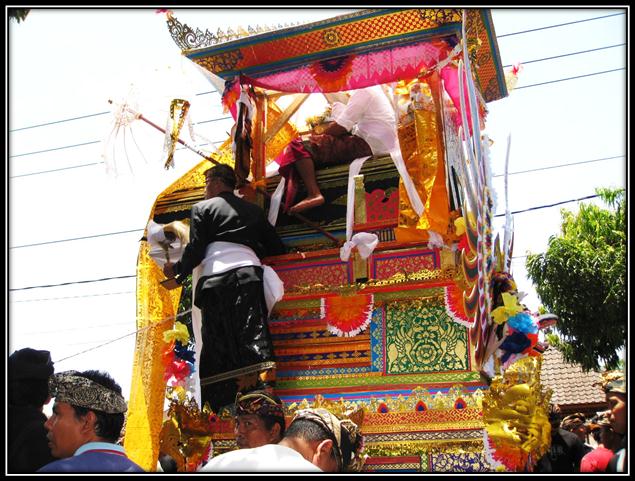 Description: C:\Users\Cheryl\Desktop\Indonesia\Bali Creamation\IMG_0281.JPG