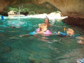 Thunderball Grotto 036