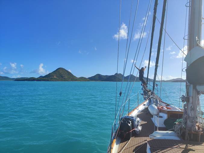 A picture containing water, sky, outdoor, boat

Description automatically generated