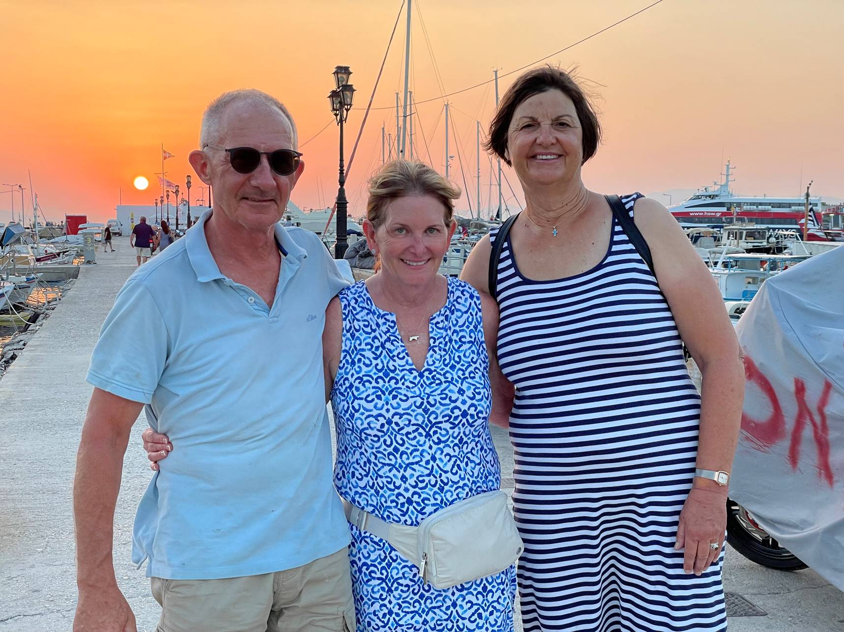 A group of people posing for a picture

Description automatically generated